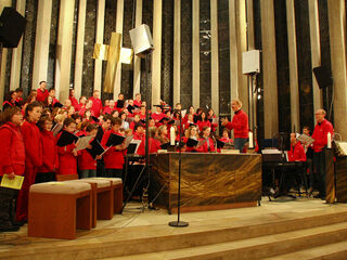 02 maranatha_buchen_022010.jpg